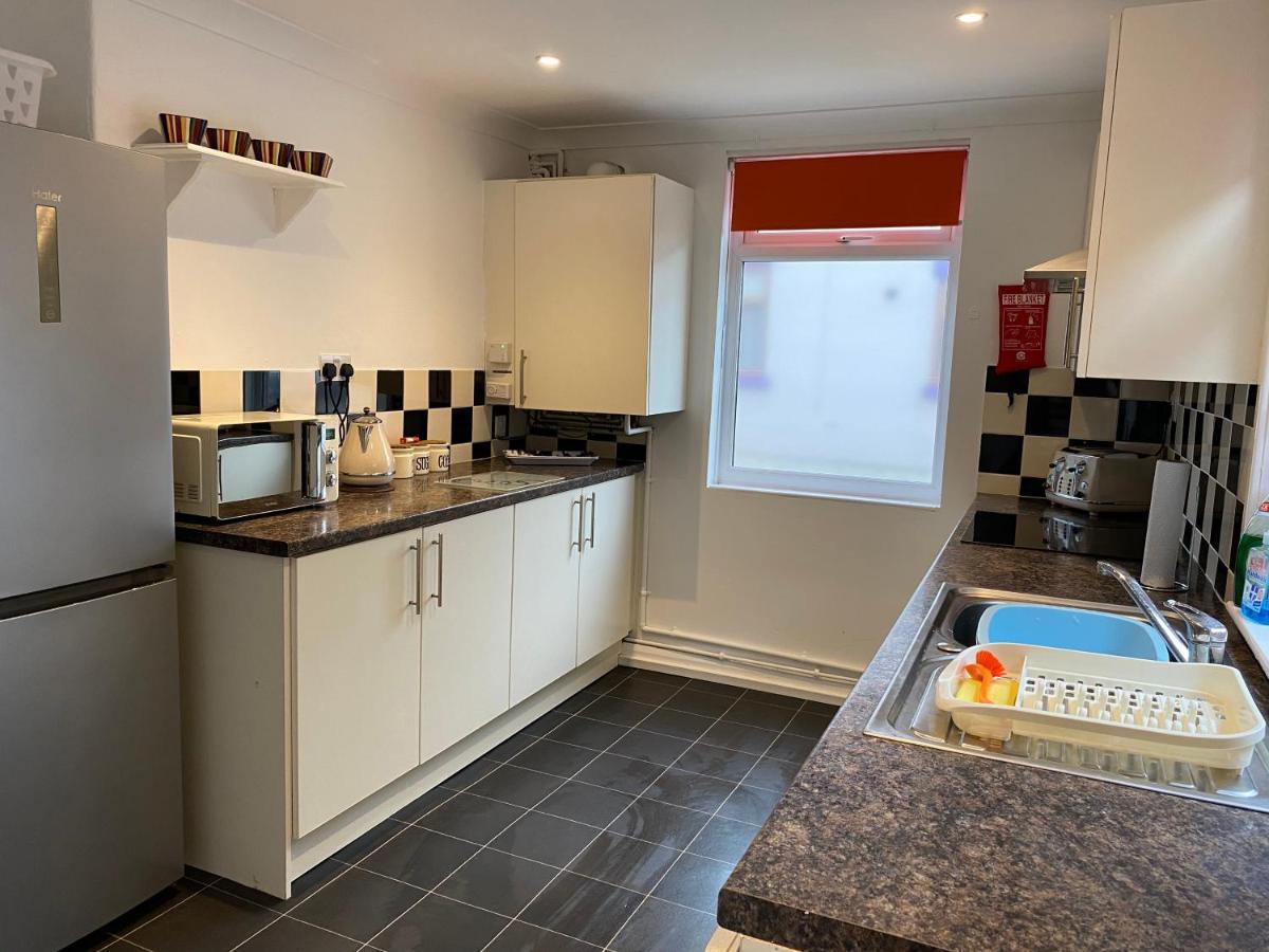 39 Cowley Road Villa Liverpool Bagian luar foto
