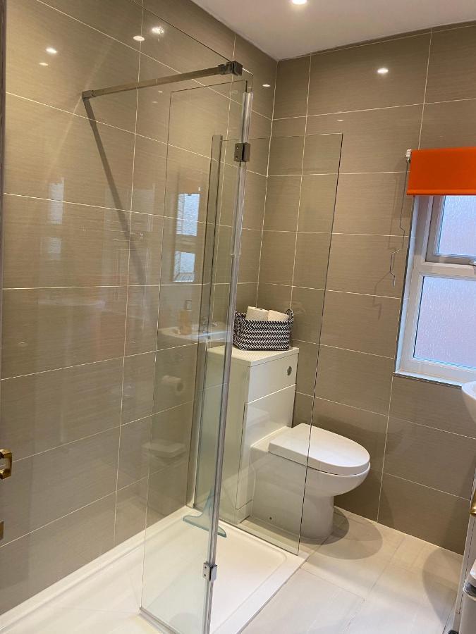39 Cowley Road Villa Liverpool Bagian luar foto